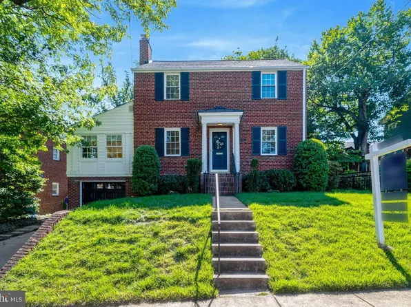 1059 N Montana St, Arlington, VA 22205