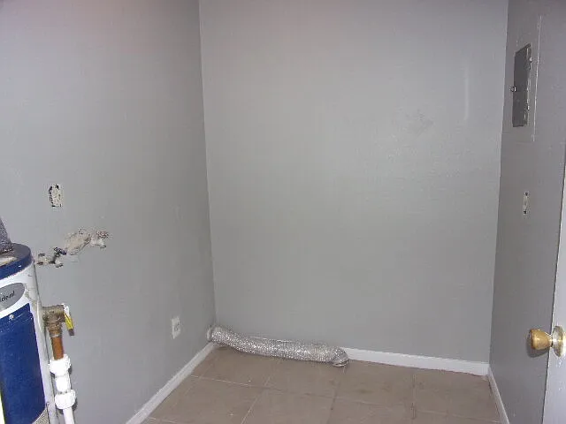 3025 Saint Paul Dr — Photo 12
