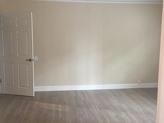 4th image of 1504 Alum Rock Ave #1