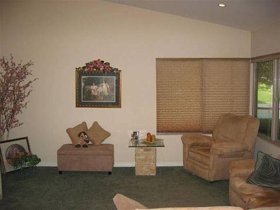 3rd image of 13903 Fenton Ln