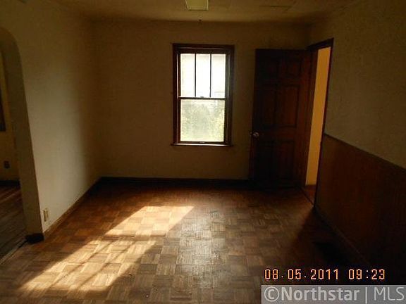 3rd image of 596 Annapolis Street