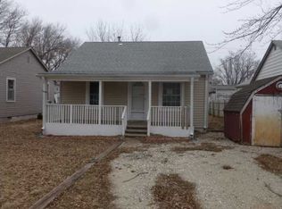 1102 N 11th St, Salina, KS 67401
