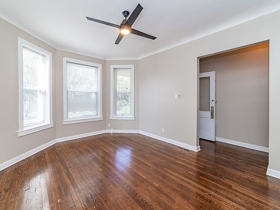 3rd image of 7041 S King Dr