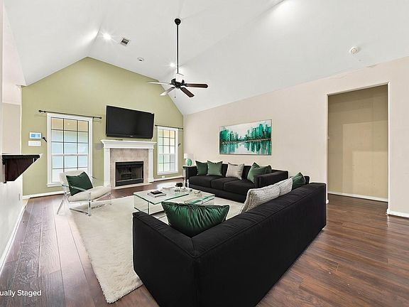 3rd image of 16104 McQueen Rd