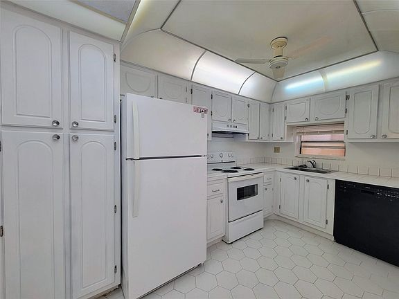 5th image of 8970 S Hollybrook Blvd APT 210