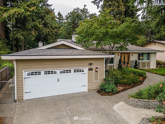 2nd image of 6012 129th Ave SE