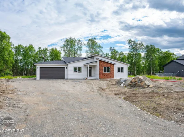 9462 W Palermo Cir, Wasilla, AK 99623