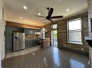 74A 4th Ave APT 2, Brooklyn, NY 11217
