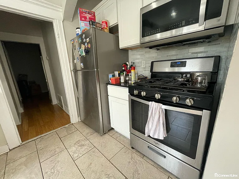 161 Edgewood Ave — Photo 4