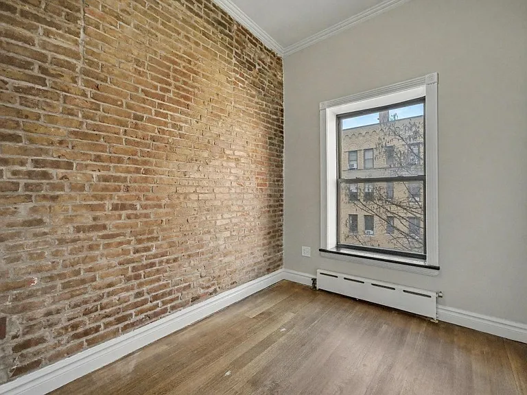 424 W 51st St #2 — Photo 6