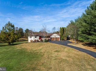 1201 Red Hill Rd, Red Hill, PA 18076