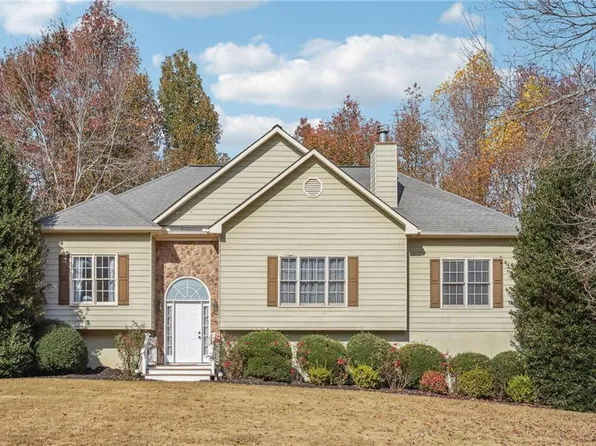 5665 Gayle Trl, Gainesville, GA 30506