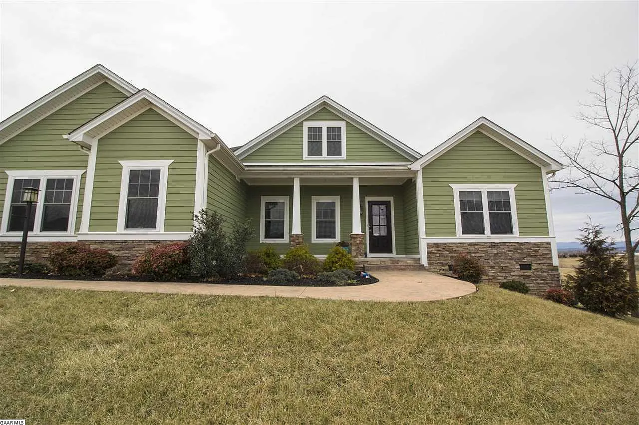 19 Aspen Ct photo 1
