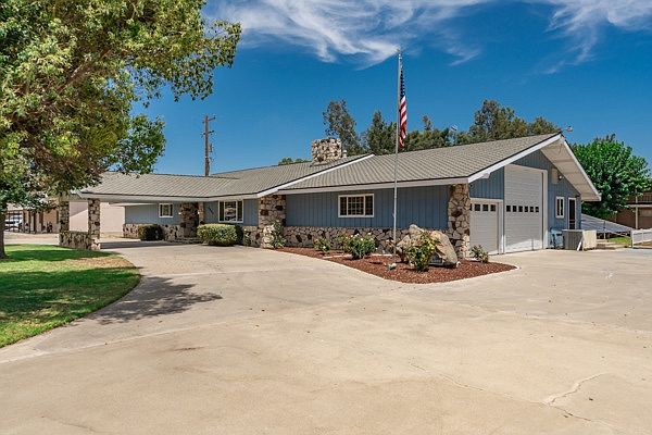 1st image of 8885 14th Ave