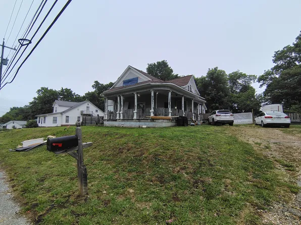 112 N Grayson St, Newbern, TN 38059