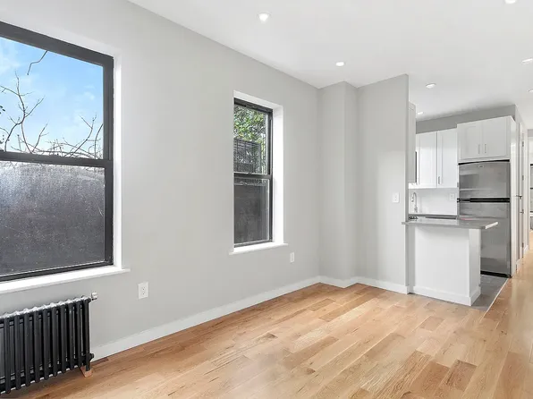 482 Tompkins Avenue image 1 of 4