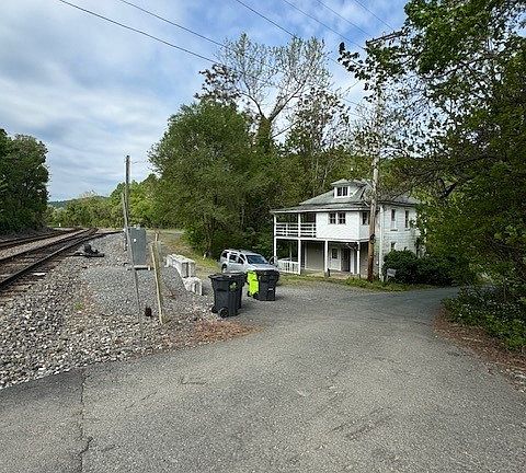 5th image of 5342 Lackey Ln