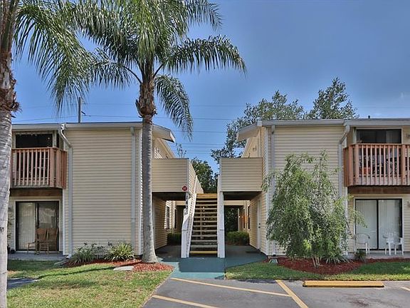 2nd image of 140 Hunter Lake Dr Unit D