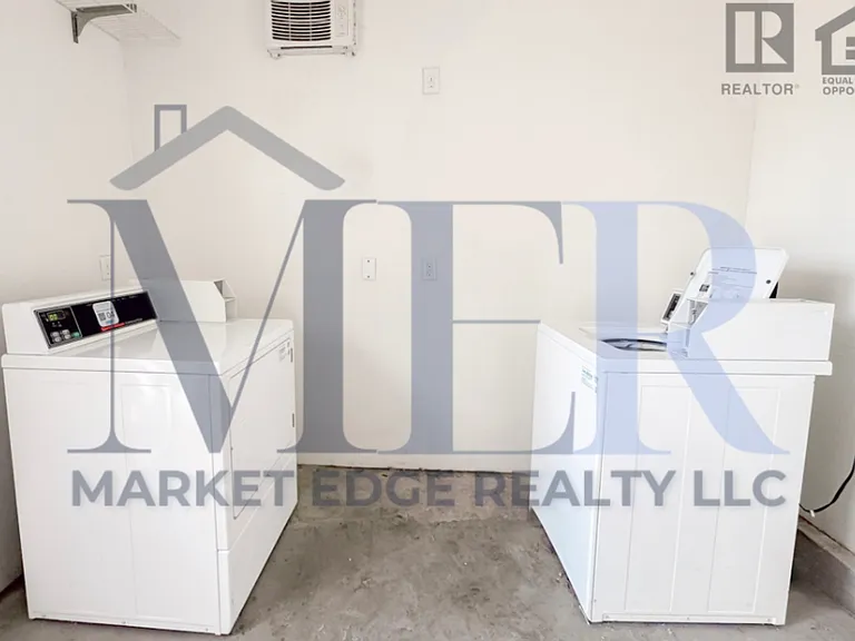 3601 W Melvin St — Photo 17