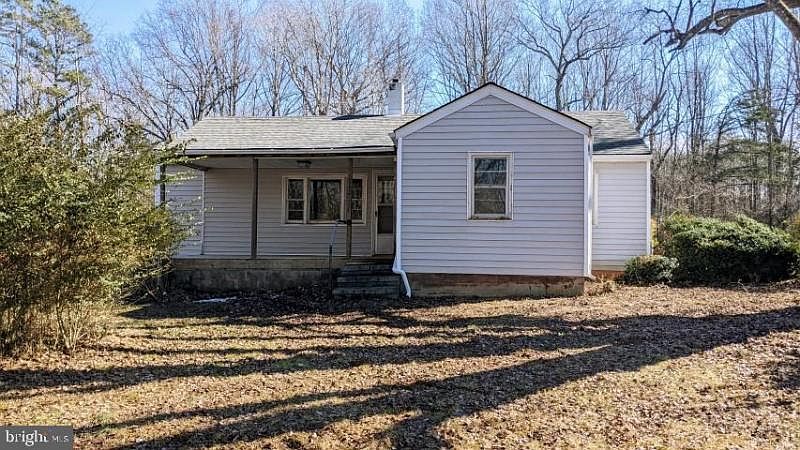 1st image of 15195 Sassafras Ln