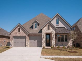 629 Rawlins Ln, Fort Worth, TX 76131