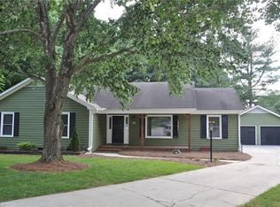 14 Sagebrush Ct, Greensboro, NC 27409