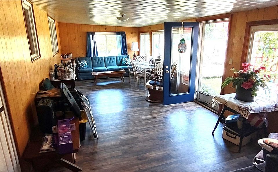 645 Lake Rd Conneaut OH Zillow