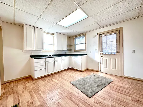 10 W Lutton St Photo 1