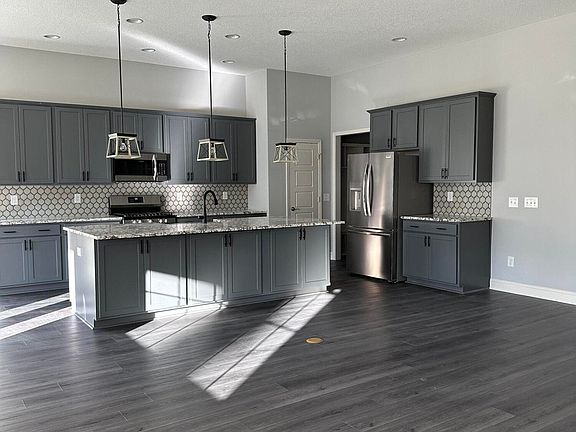 4th image of 1133 Snowypointe Way
