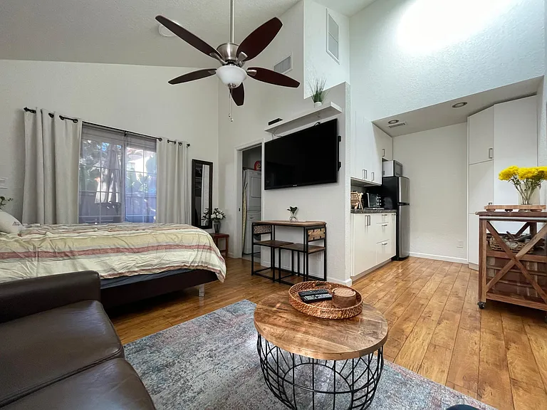 13276 Midbluff Ave #3 — Photo 7