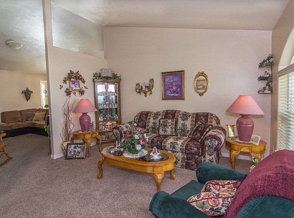 5th image of 4106 E Fairview Dr