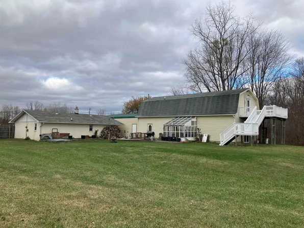 1236 E Wirtz Rd, Gladwin, MI 48624