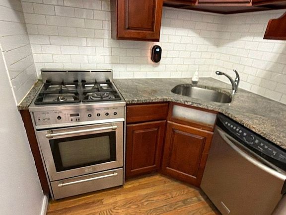 4th image of 17528 89th Ave APT C