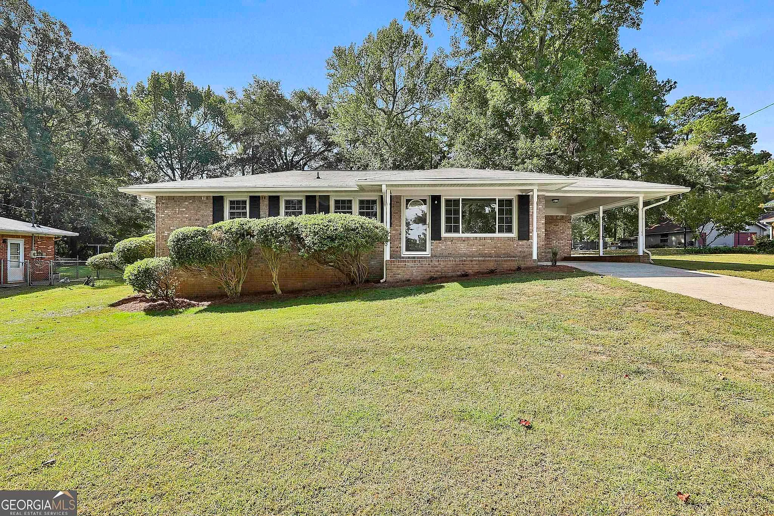 15 Chestnut Dr photo 1