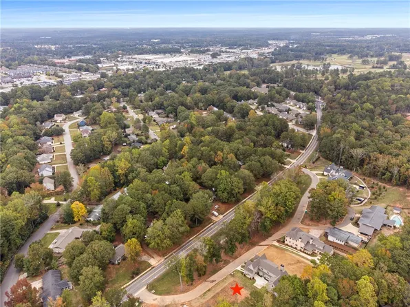 1364 Annalue Ridge Trl, Auburn, AL 36830