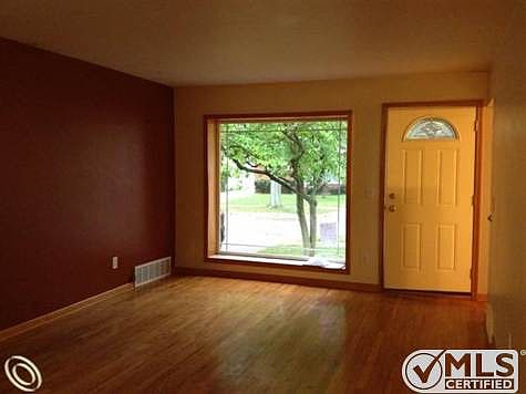 Spacious Living Room