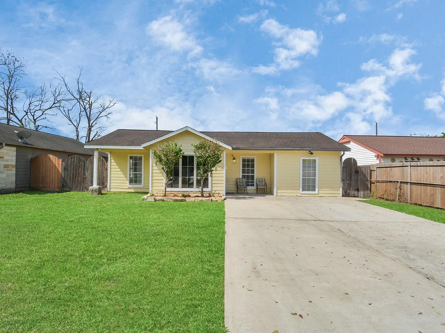 4 bed, 1.0 bath, 1034 sqft, $1,850 — Photo 4