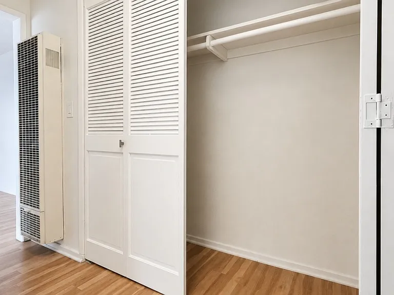 1873 Veteran Ave #1 — Photo 13