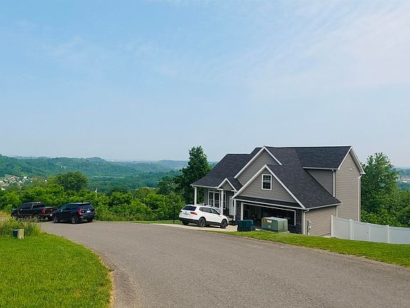 5th image of 135 Canto Dr