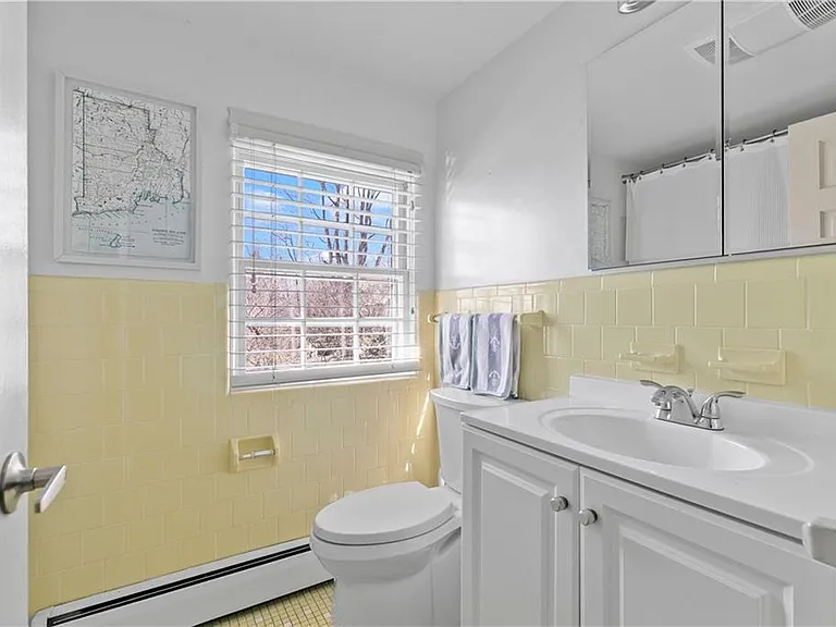 26 Red Cross Ave — Photo 25