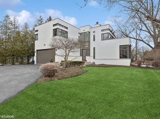 1065 Fisher Ln, Winnetka, IL 60093