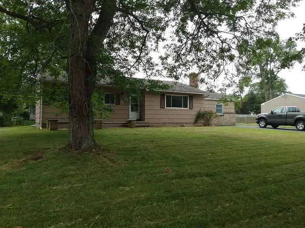72 Guildhall Rd, Rochester, NY 14623