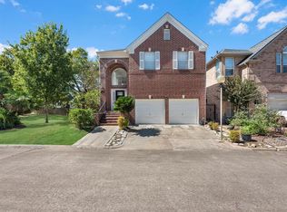 12916 Kingsbridge Ln, Houston, TX 77077