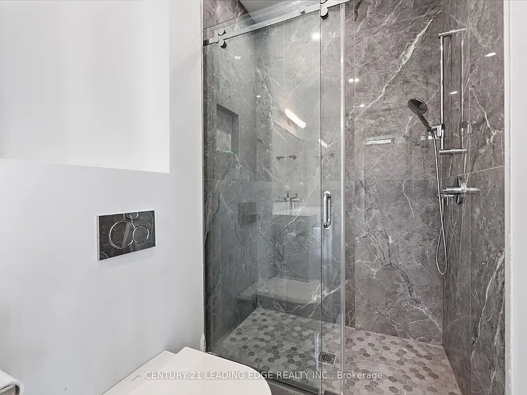 1362 Devon Rd — Photo 30