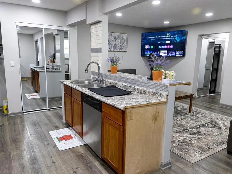 696 Gordon Smith Blvd #4 — Photo 7