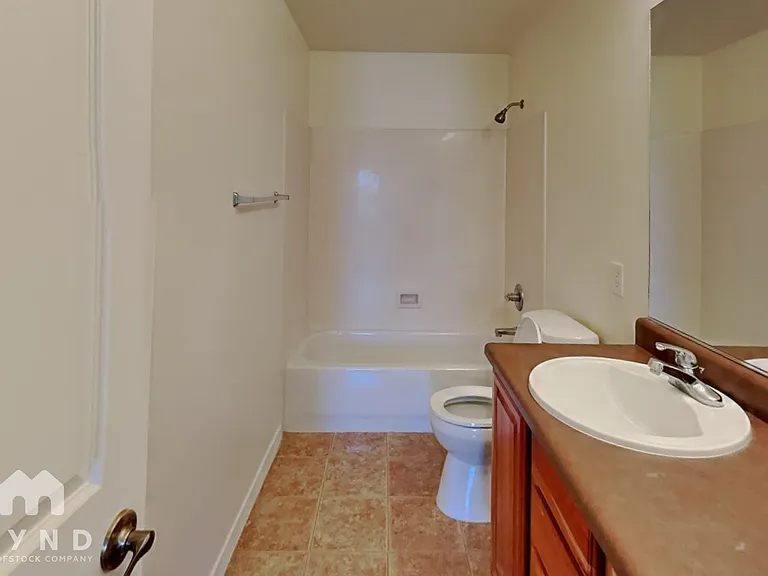 7056 S Greeneyes Ln — Photo 15