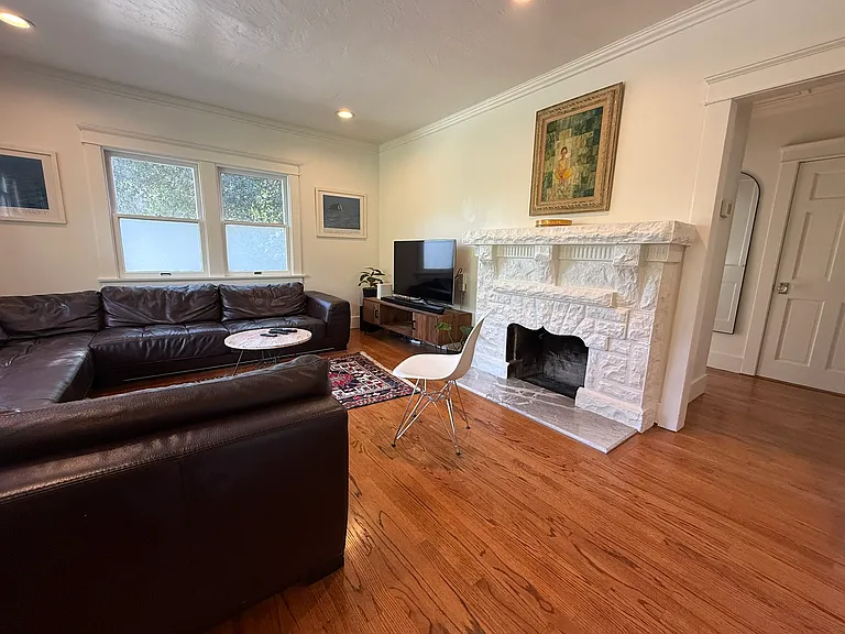 Mount Washington Dr — Photo 25