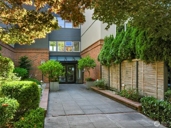 275 W Roy Street #205, Seattle, WA 98119