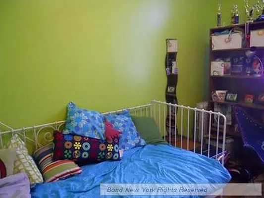 Sold by Bond New York | media 12