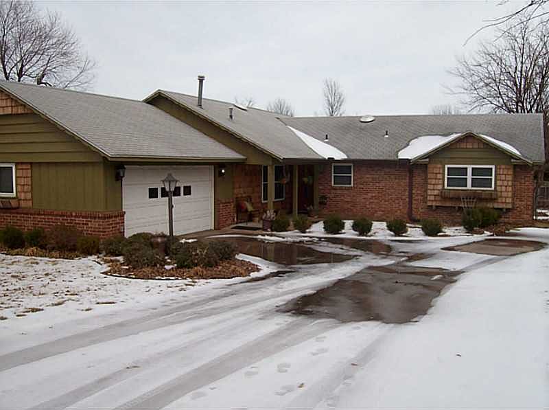 1st image of 1405 N Buena Vista Cir